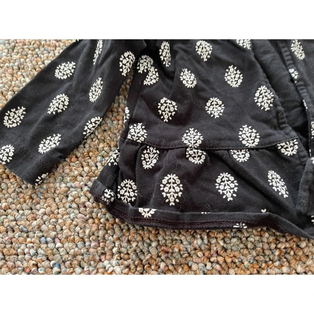 Carter's Girls Black & White Flower Cardigan‎ 6M
